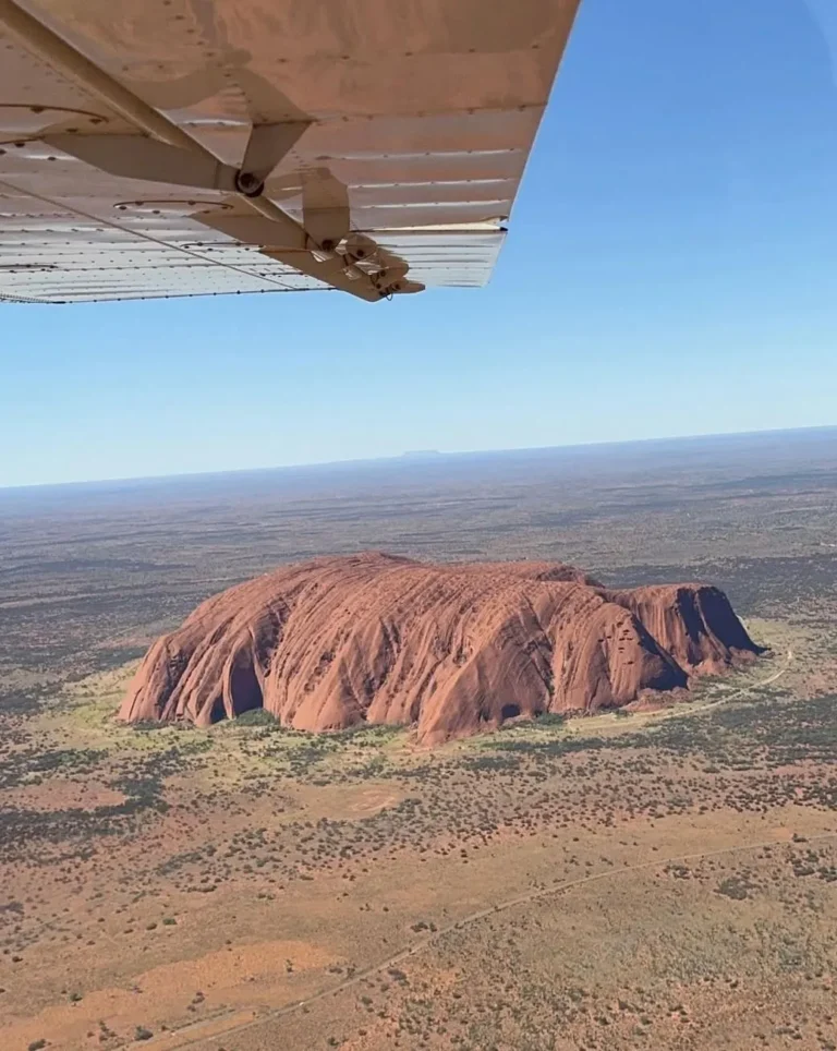 Is Uluru close to Alice Springs?